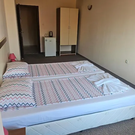 Orchidea ホテル 3*